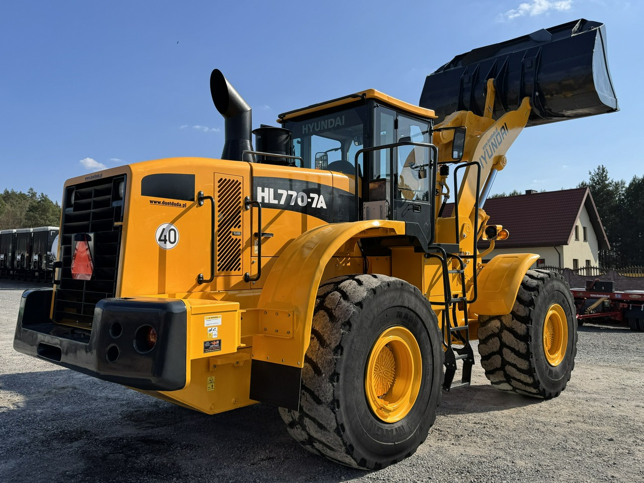 Utovarivač točkaš Hyundai HL770-7A: slika 16