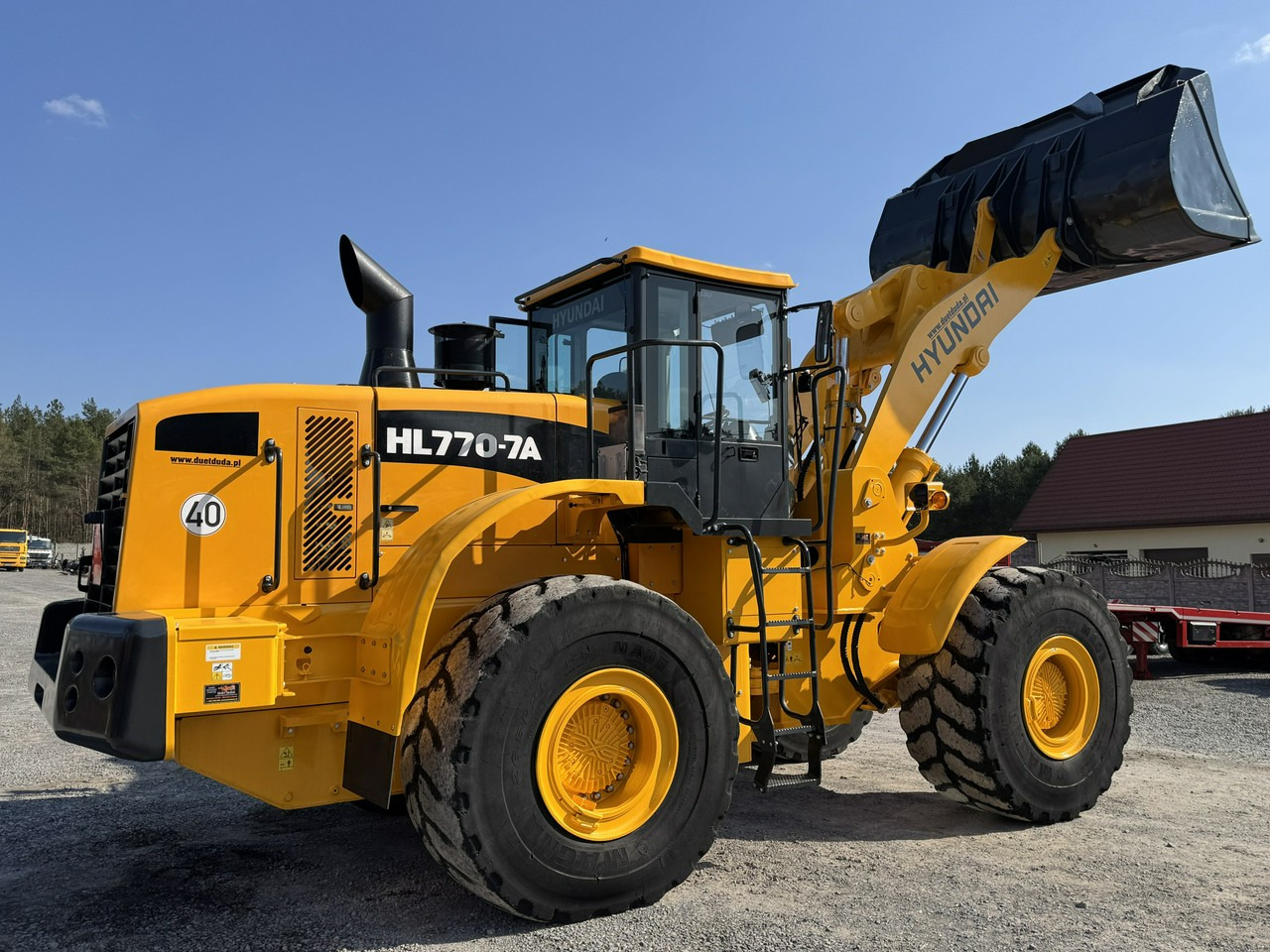 Utovarivač točkaš Hyundai HL770-7A: slika 12