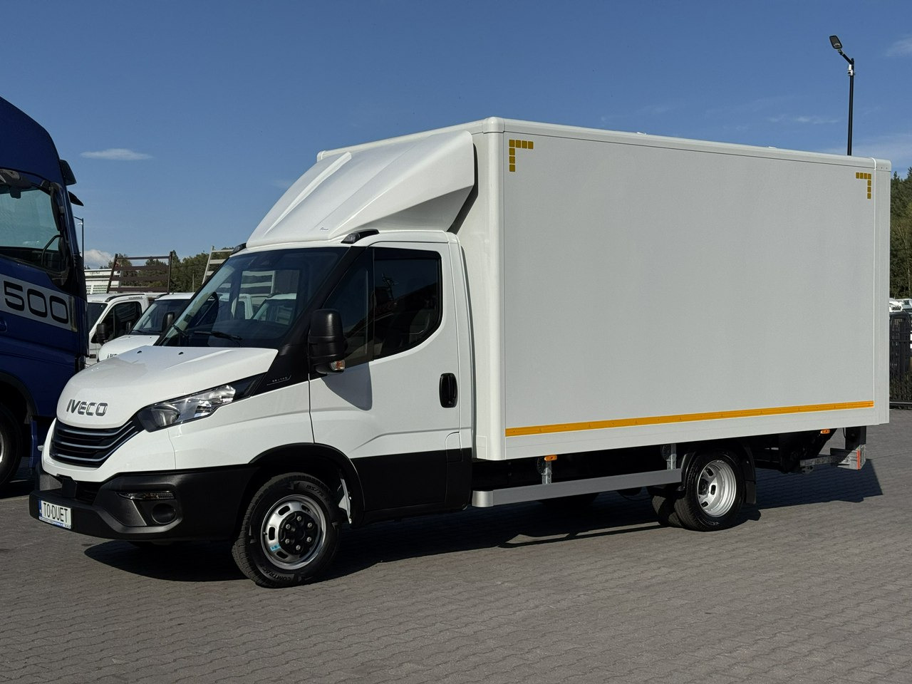 Iveco Daily 35C14 - Dostavno vozilo sa zatvorenim sandukom: slika 3 Iveco Daily 35C14 - Dostavno vozilo sa zatvorenim sandukom: slika 3