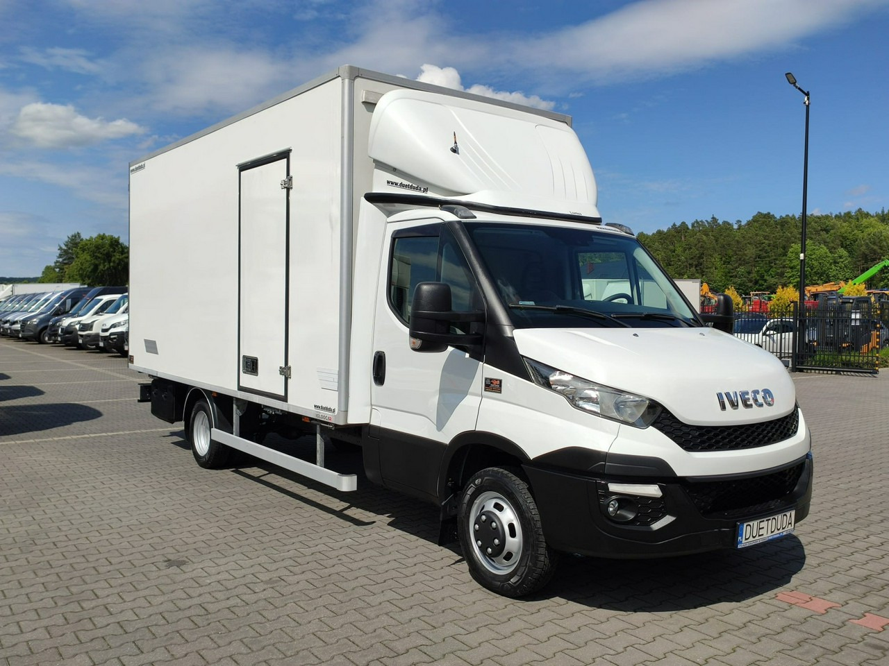 Iveco Daily 50C15 V - Dostavno vozilo sa zatvorenim sandukom: slika 1 Iveco Daily 50C15 V - Dostavno vozilo sa zatvorenim sandukom: slika 1