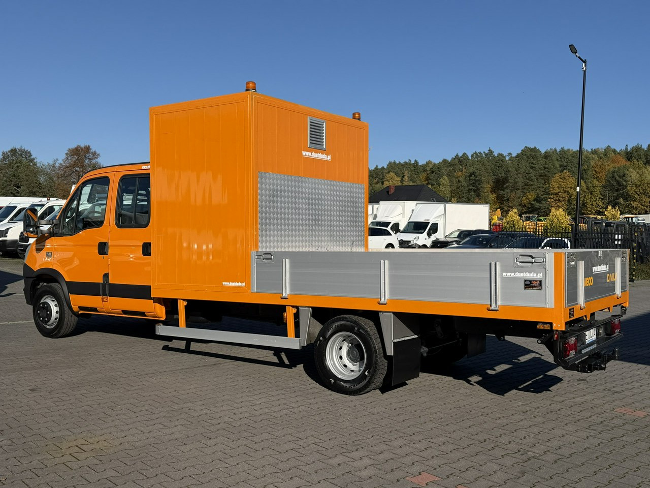 Iveco Daily 70C18 V H - Dostavno vozilo s ravnom platformom, Dostavno vozilo sa duplom kabinom: slika 3 Iveco Daily 70C18 V H - Dostavno vozilo s ravnom platformom, Dostavno vozilo sa duplom kabinom: slika 3