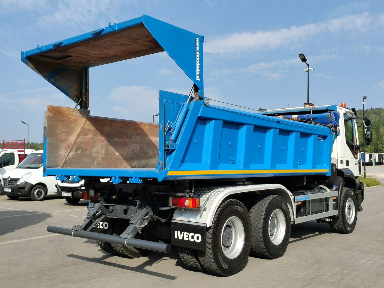 Istovarivač Iveco Trakker 360 EEV Manual 6x4 Wywrot 3-stronny Hydroburta Bok i Tył: slika 17
