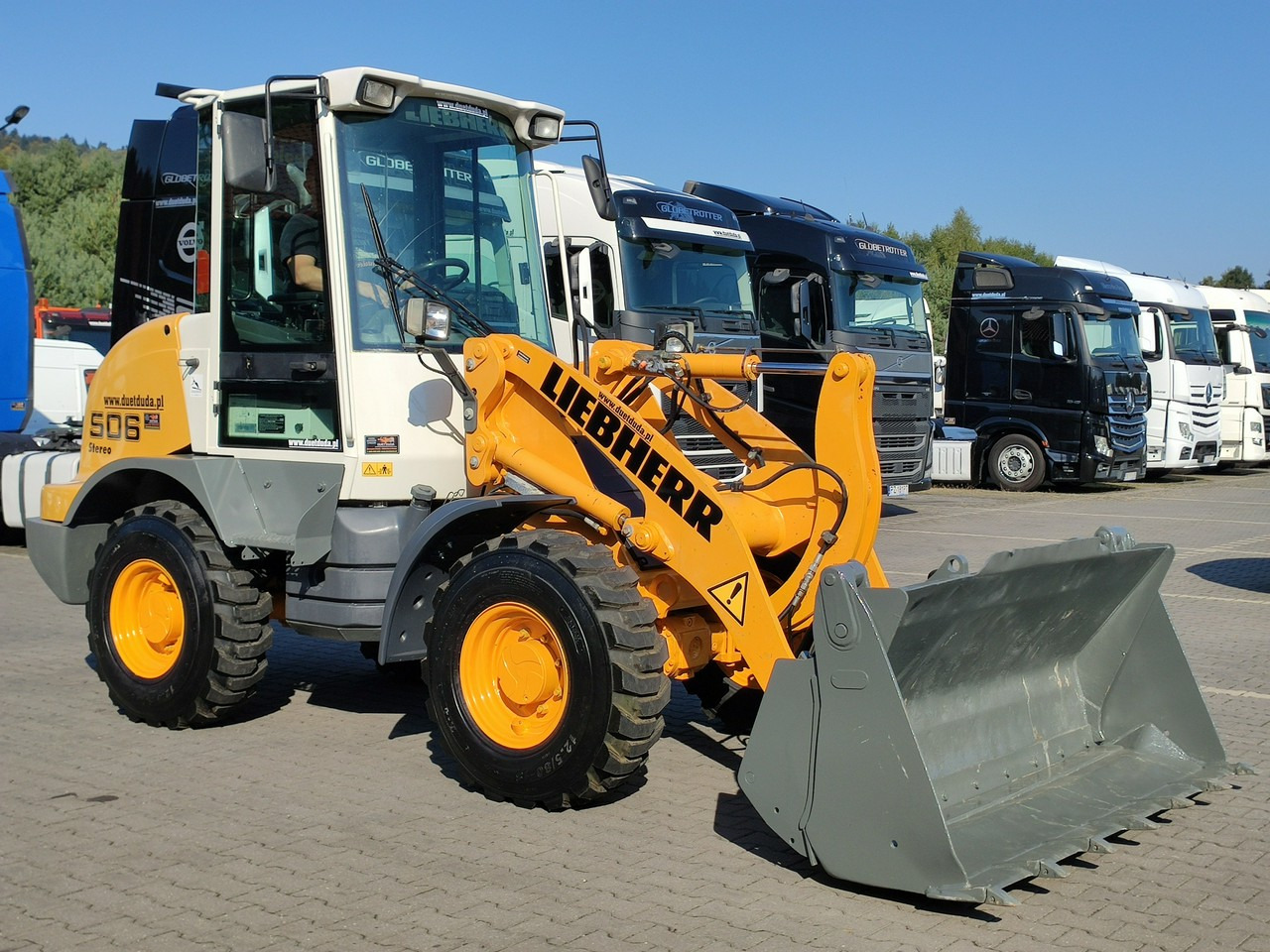 Liebherr L 506 STEREO Szybkozłącze / Łyżka Krokodyl + Widły Waga 6300kg - Zglobni utovarivač: slika 2 Liebherr L 506 STEREO Szybkozłącze / Łyżka Krokodyl + Widły Waga 6300kg - Zglobni utovarivač: slika 2