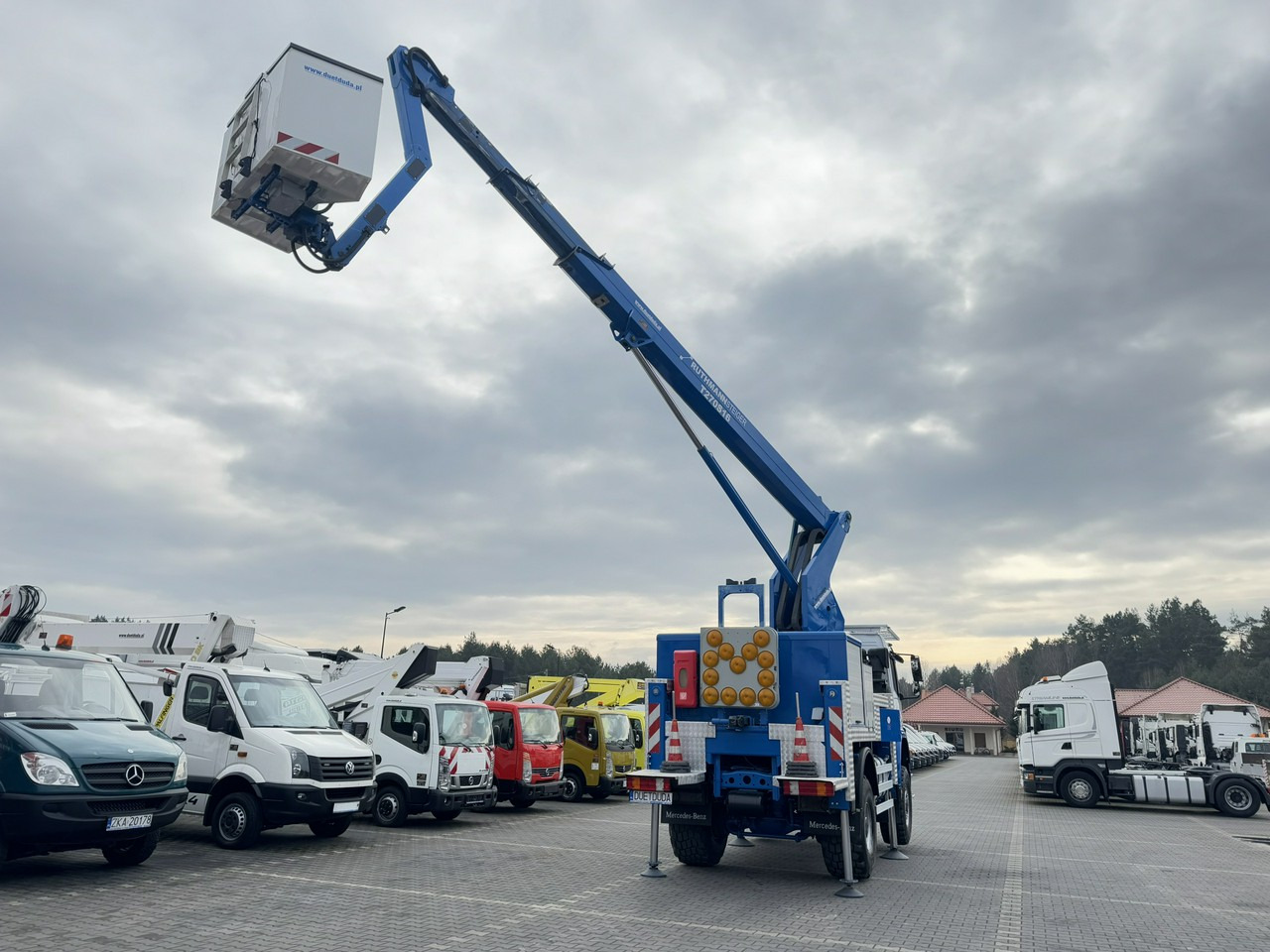 Mercedes AXOR 1829 4x4 Zwyżka RUTHMANN STEIGER T270S16 Podnośnik Koszowy - Vazdušna platforma montirana na kamion: slika 4 Mercedes AXOR 1829 4x4 Zwyżka RUTHMANN STEIGER T270S16 Podnośnik Koszowy - Vazdušna platforma montirana na kamion: slika 4