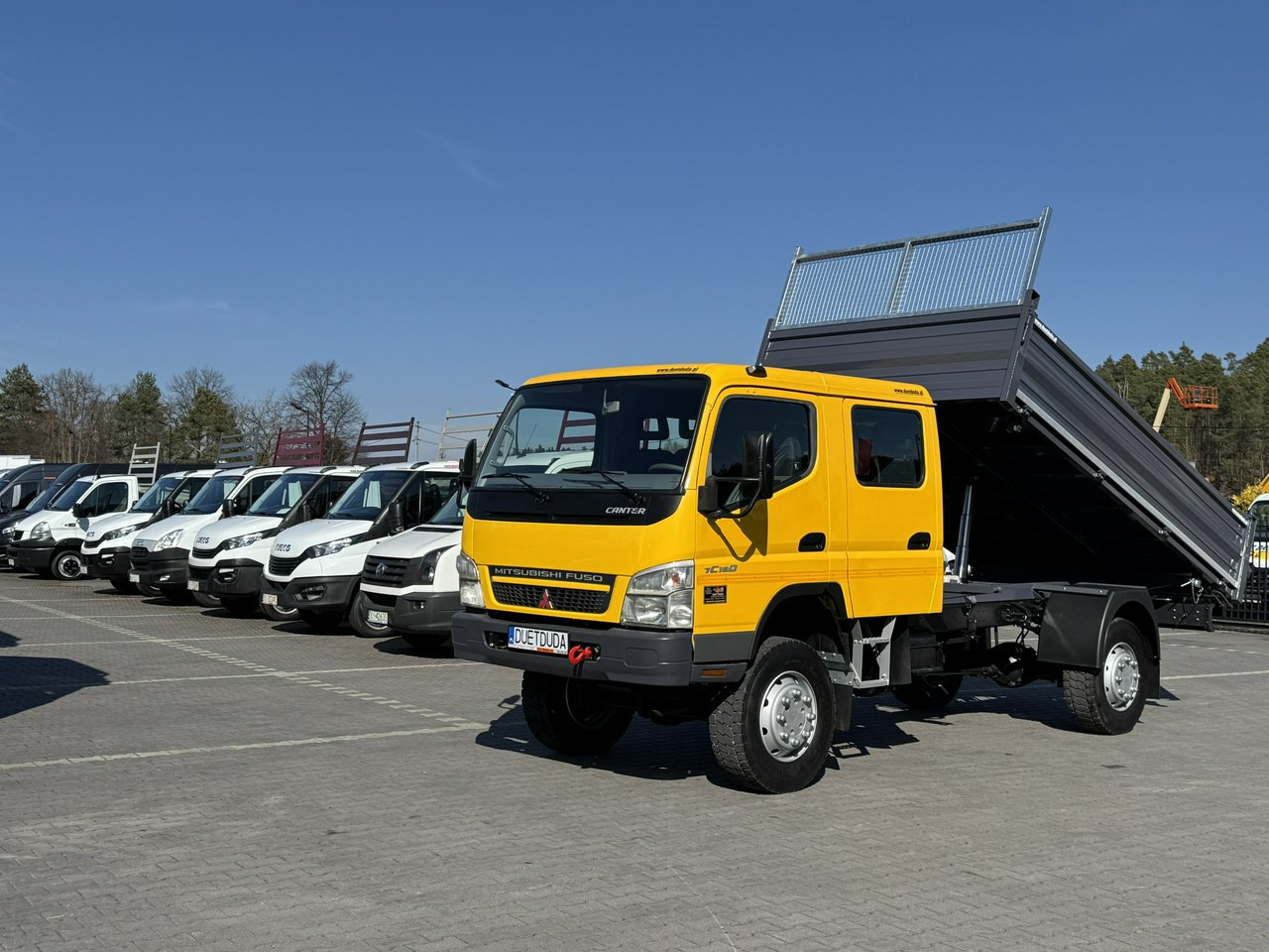 Mitsubishi Canter Fuso 4x4 17C18D 4.9/180KM Wywrotka 3-stronna - Istovarivač: slika 1 Mitsubishi Canter Fuso 4x4 17C18D 4.9/180KM Wywrotka 3-stronna - Istovarivač: slika 1