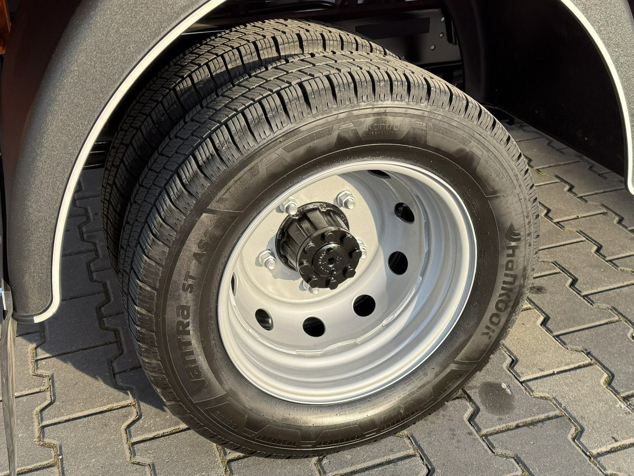 Lizing Nissan Cabstar Nissan Cabstar: slika 22 Lizing Nissan Cabstar Nissan Cabstar: slika 22