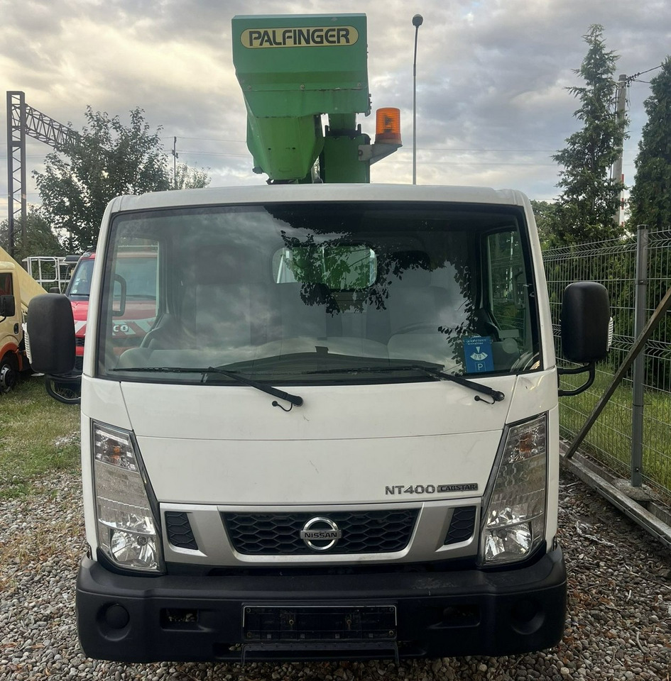 Nissan Cabstar Zwyżka Podmośnik Koszowy PALFINGER P240 AXE UDT - Vazdušna platforma montirana na kamion: slika 2 Nissan Cabstar Zwyżka Podmośnik Koszowy PALFINGER P240 AXE UDT - Vazdušna platforma montirana na kamion: slika 2