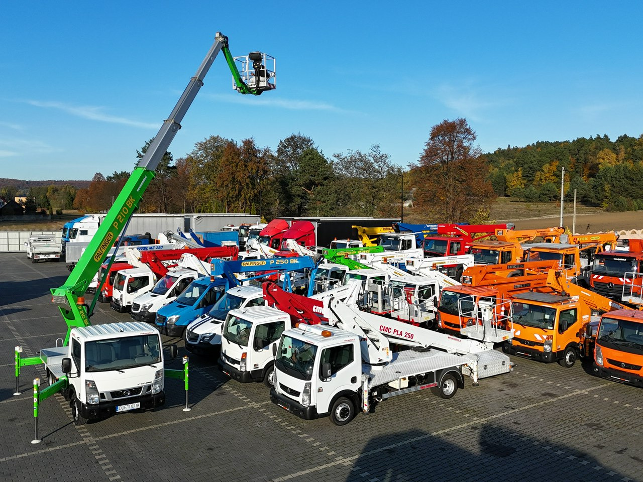 Nissan Cabstar Zwyżka Podnośnik Koszowy PALFINGER P210 BK UDT - Vazdušna platforma montirana na kamion: slika 3 Nissan Cabstar Zwyżka Podnośnik Koszowy PALFINGER P210 BK UDT - Vazdušna platforma montirana na kamion: slika 3