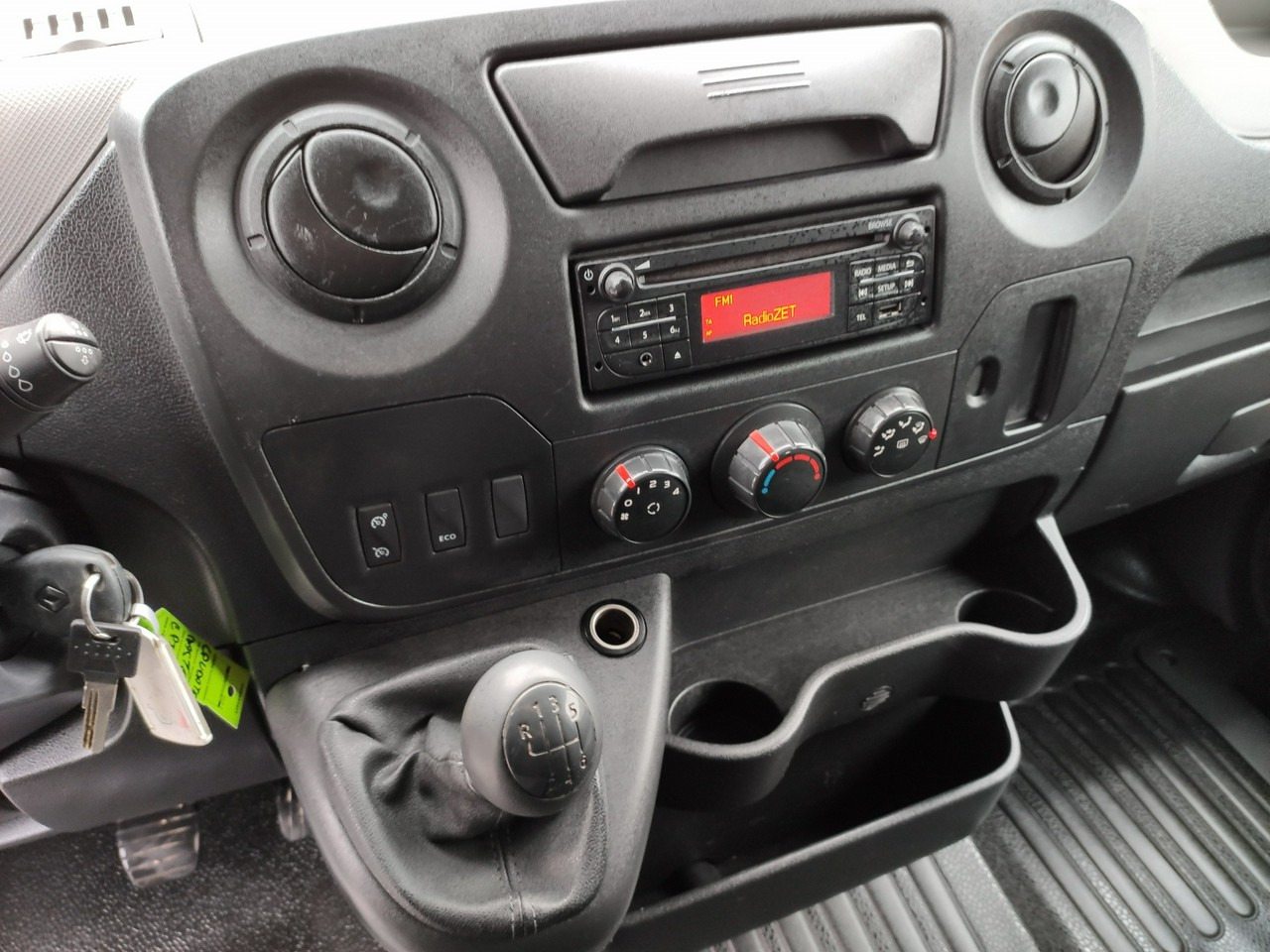 Vazdušna platforma montirana na kamion Renault Master: slika 34
