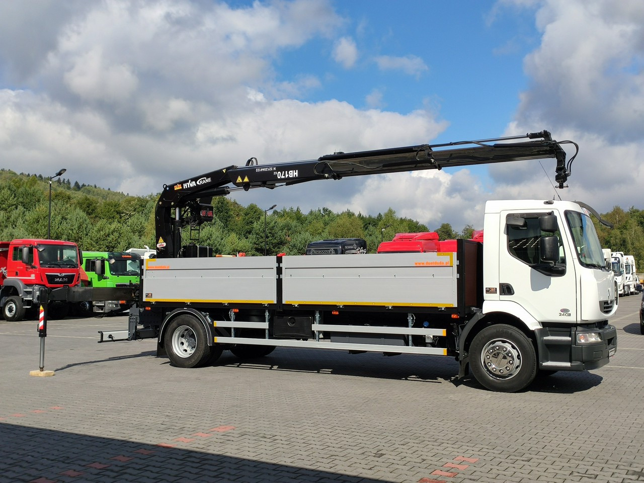 Renault Midlum 180.240DXI + HDS HYVA HB170E2 Udzwig 3.6Tony - Kamion sa tovarnim sandukom, Kamion sa dizalicom: slika 4 Renault Midlum 180.240DXI + HDS HYVA HB170E2 Udzwig 3.6Tony - Kamion sa tovarnim sandukom, Kamion sa dizalicom: slika 4