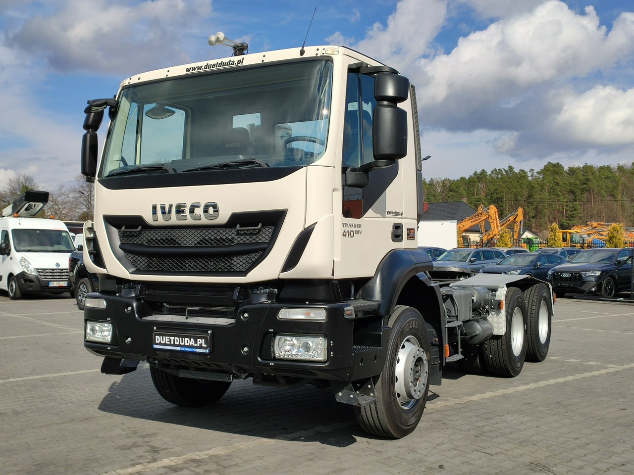 Iveco Trakerr 26.410 6x4 Manual Mały Przebieg tylko-46000km - Tegljač: slika 5 Iveco Trakerr 26.410 6x4 Manual Mały Przebieg tylko-46000km - Tegljač: slika 5