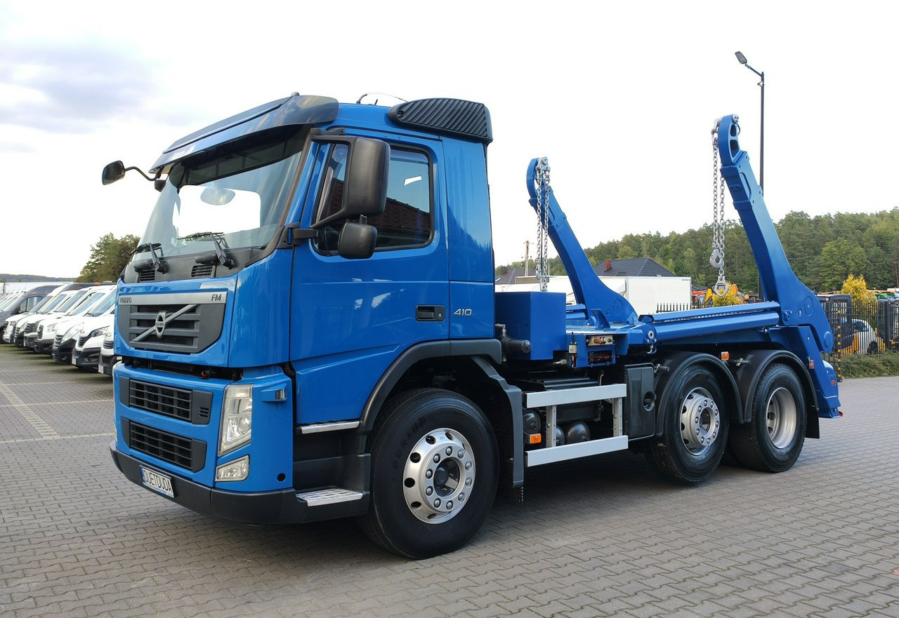 Volvo FM 410 E5 Bramowiec Hakowiec 6x2 Oś Skrętna / Podnoszona Automat - Kamion za utovaranje kontejnera: slika 1 Volvo FM 410 E5 Bramowiec Hakowiec 6x2 Oś Skrętna / Podnoszona Automat - Kamion za utovaranje kontejnera: slika 1