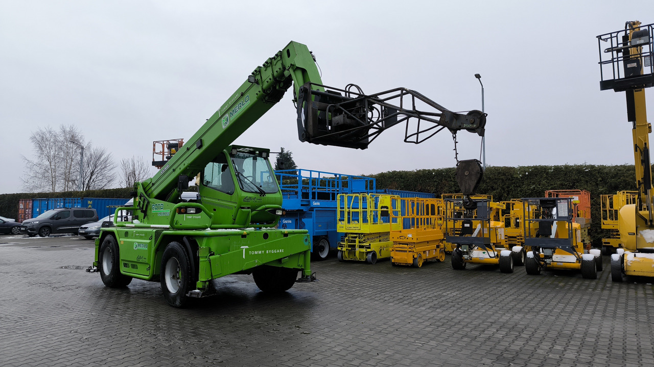 MERLO ROTO 45.21 MCSS - Teleskopski utovarivač na točkovima: slika 2 MERLO ROTO 45.21 MCSS - Teleskopski utovarivač na točkovima: slika 2