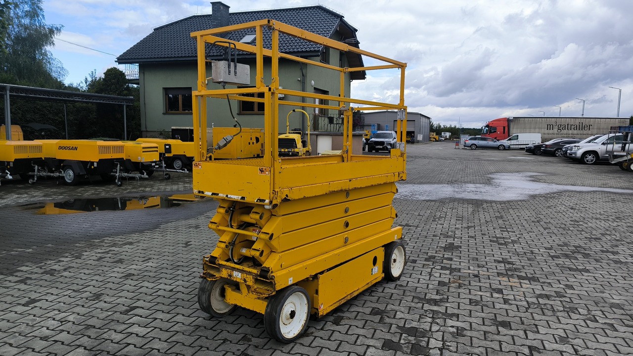 SKYJACK SJ III 3226 - Lift u obliku makaza: slika 4 SKYJACK SJ III 3226 - Lift u obliku makaza: slika 4
