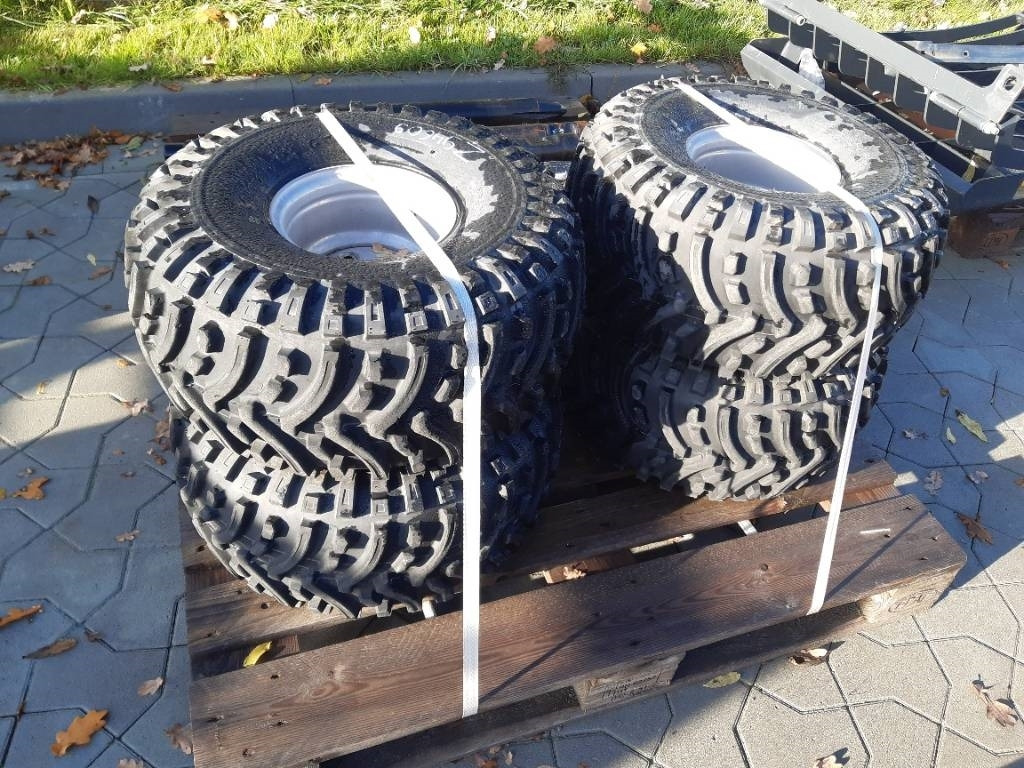 GiANT Reifensatz SK201D 22x11-8 - Guma za Građevinska mašina: slika 2 GiANT Reifensatz SK201D 22x11-8 - Guma za Građevinska mašina: slika 2