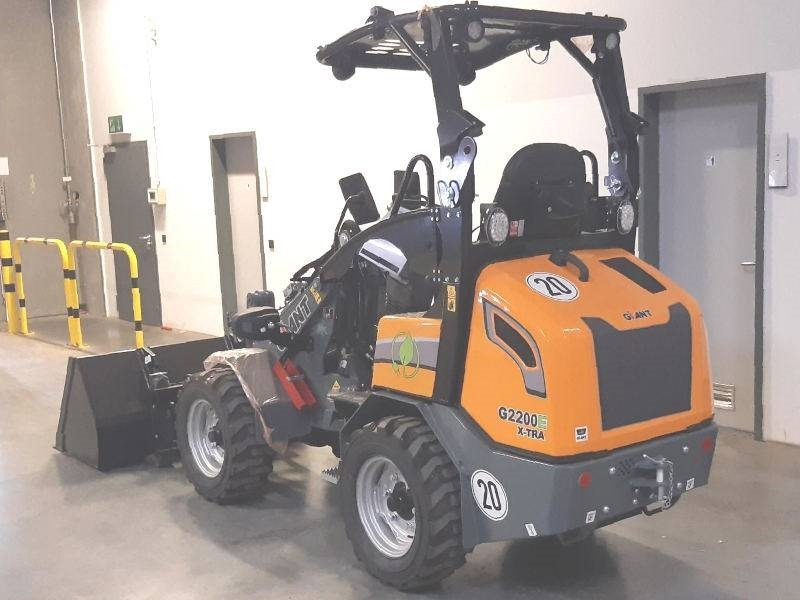 Giant G 2200 E X-Tra Elektro / electric - Mini utovarivač: slika 4 Giant G 2200 E X-Tra Elektro / electric - Mini utovarivač: slika 4