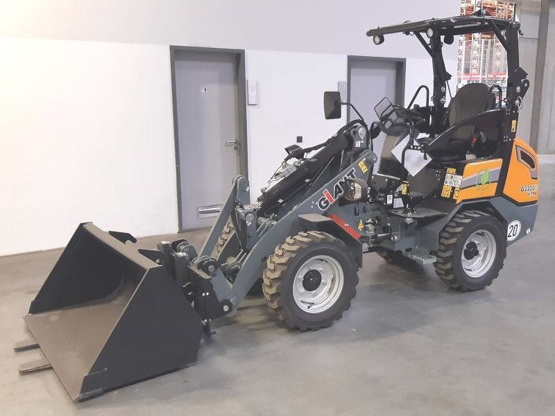 Giant G 2200 E X-Tra Elektro / electric - Mini utovarivač: slika 2 Giant G 2200 E X-Tra Elektro / electric - Mini utovarivač: slika 2