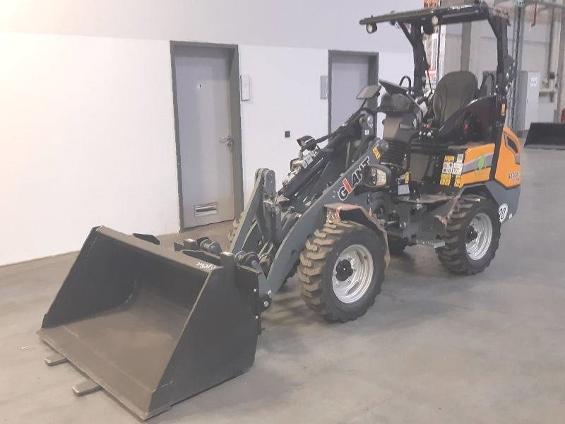 Giant G 2200 E X-Tra Elektro / electric - Mini utovarivač: slika 2 Giant G 2200 E X-Tra Elektro / electric - Mini utovarivač: slika 2