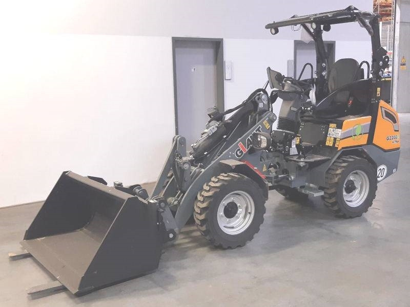 Giant G 2200 E X-Tra Elektro / electric - Mini utovarivač: slika 2 Giant G 2200 E X-Tra Elektro / electric - Mini utovarivač: slika 2