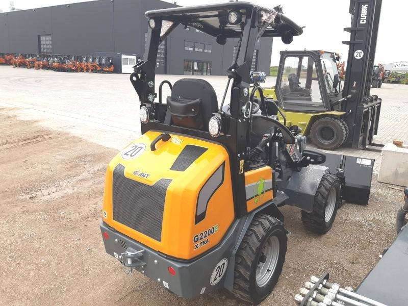 Giant G 2200 E X-Tra Elektro / electric - Mini utovarivač: slika 4 Giant G 2200 E X-Tra Elektro / electric - Mini utovarivač: slika 4