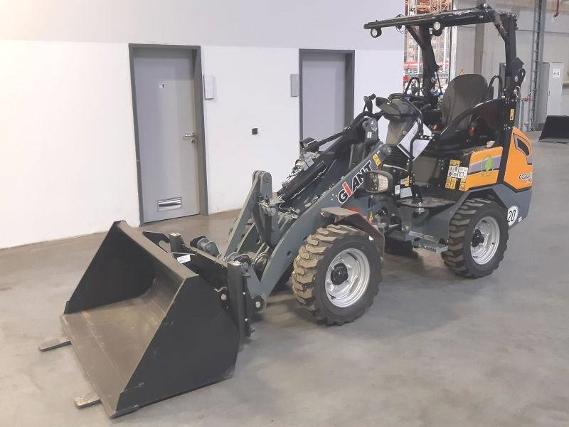 Giant G 2200 E X-Tra Elektro / electric - Mini utovarivač: slika 2 Giant G 2200 E X-Tra Elektro / electric - Mini utovarivač: slika 2