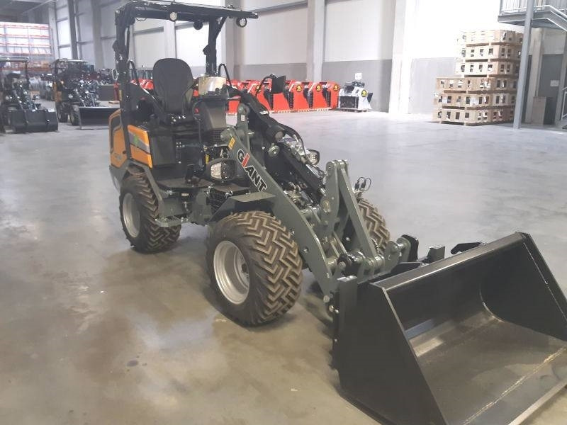 Giant G 2700 E X-Tra Elektro / electric - Mini utovarivač: slika 4 Giant G 2700 E X-Tra Elektro / electric - Mini utovarivač: slika 4