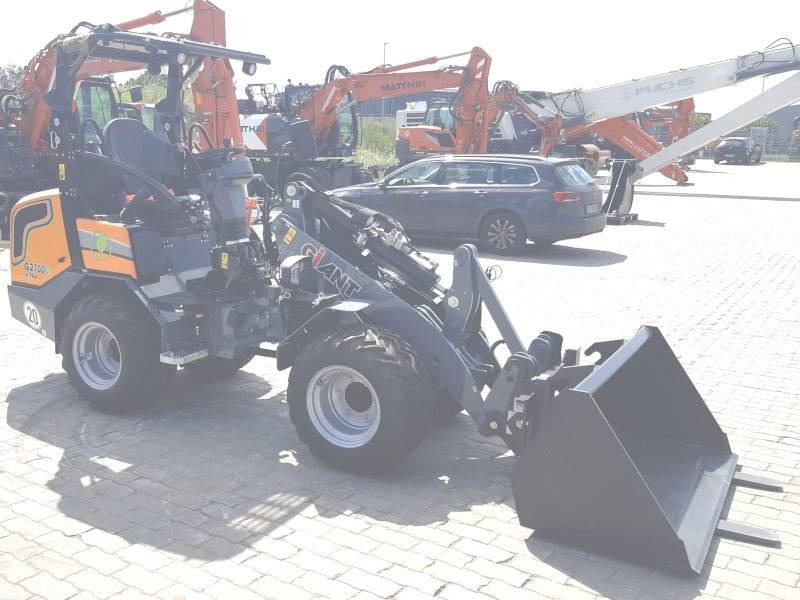 Giant G 2700 E X-Tra Elektro / electric - Mini utovarivač: slika 4 Giant G 2700 E X-Tra Elektro / electric - Mini utovarivač: slika 4