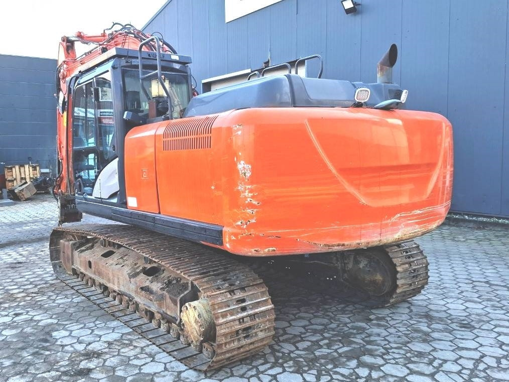 Hitachi ZX 210 LC-6 - Bager guseničar: slika 3 Hitachi ZX 210 LC-6 - Bager guseničar: slika 3