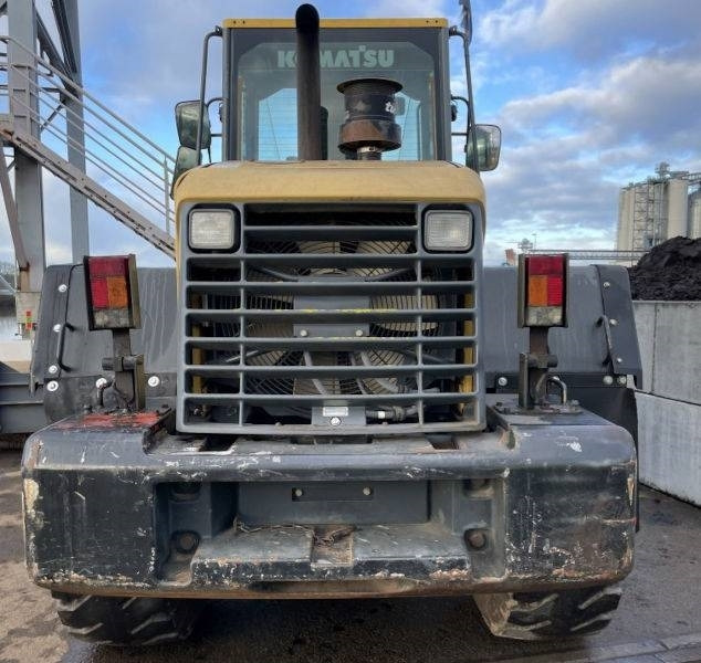 Komatsu WA 200 PT-5 - Utovarivač točkaš: slika 3 Komatsu WA 200 PT-5 - Utovarivač točkaš: slika 3