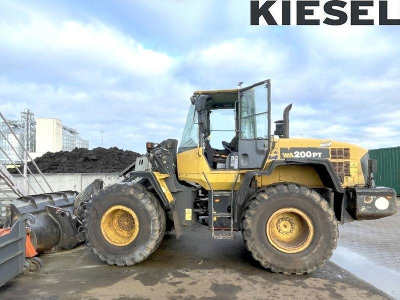 Komatsu WA 200 PT-5 - Utovarivač točkaš: slika 1 Komatsu WA 200 PT-5 - Utovarivač točkaš: slika 1