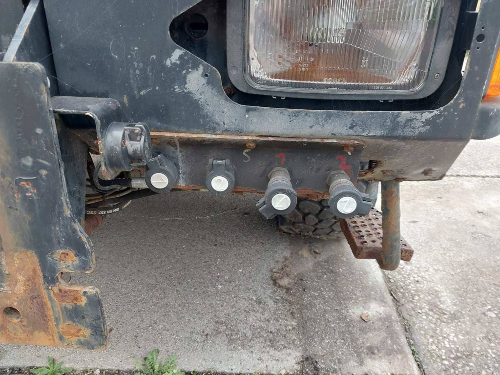 MAN LE 8.220 4x4 / Kran - Istovarivač, Kamion sa dizalicom: slika 4 MAN LE 8.220 4x4 / Kran - Istovarivač, Kamion sa dizalicom: slika 4