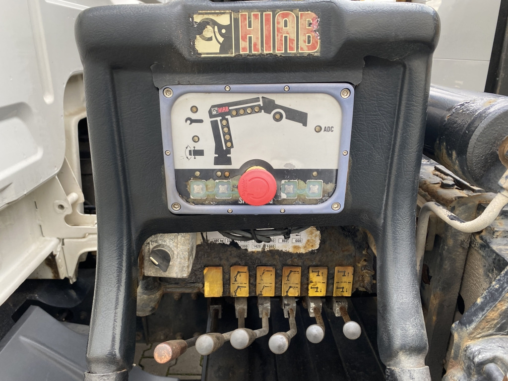 Kamion sa tovarnim sandukom, Kamion sa dizalicom MAN TGL 12.220 4x2 BL / HIAB Faltkran: slika 12 Kamion sa tovarnim sandukom, Kamion sa dizalicom MAN TGL 12.220 4x2 BL / HIAB Faltkran: slika 12