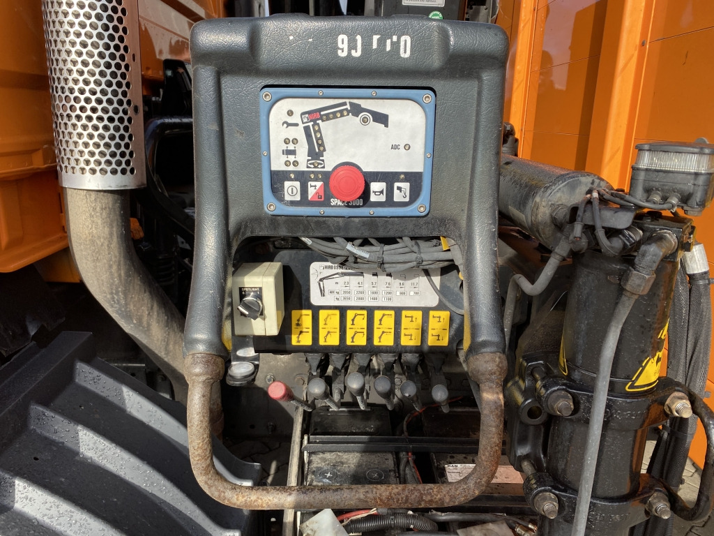 MAN TGM 15.290 4x2 BL / HIAB Faltkran - Kamion sa tovarnim sandukom, Kamion sa dizalicom: slika 2 MAN TGM 15.290 4x2 BL / HIAB Faltkran - Kamion sa tovarnim sandukom, Kamion sa dizalicom: slika 2