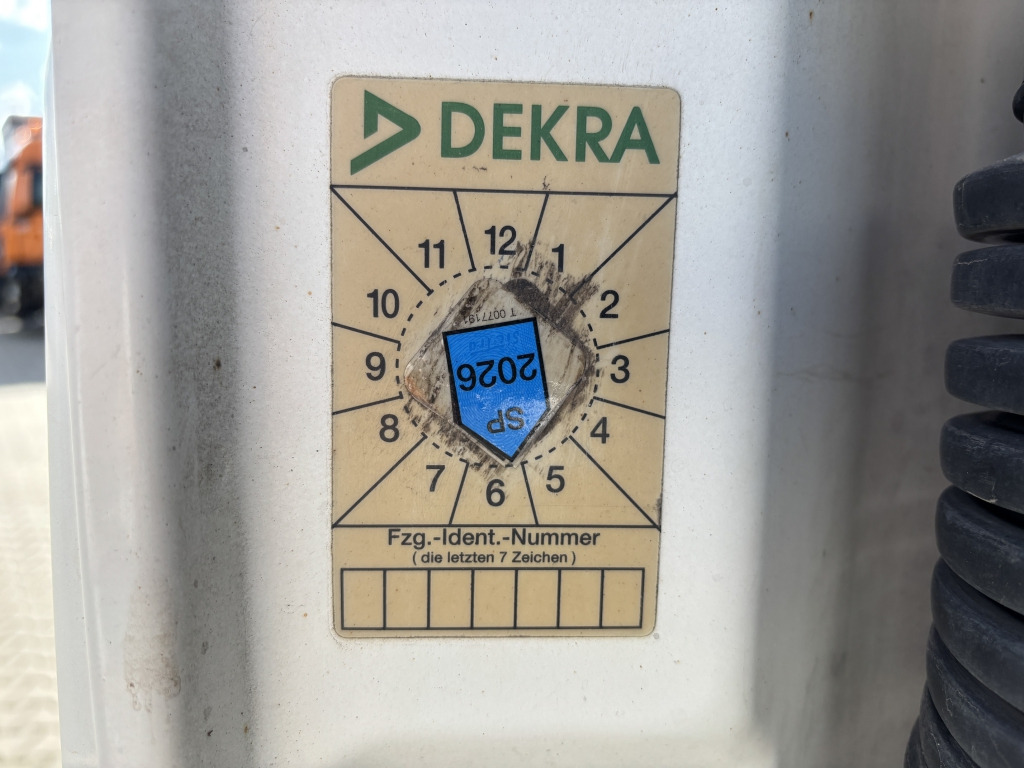 Volvo FM 6x2 Abrollkipper - Kamion sa hidrauličnom kukom: slika 5 Volvo FM 6x2 Abrollkipper - Kamion sa hidrauličnom kukom: slika 5