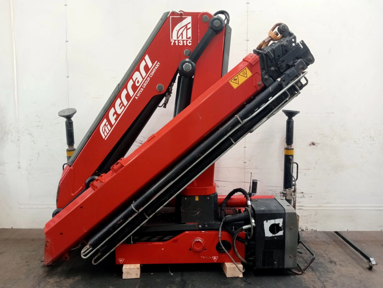 Grúa Ferrari F7131C A5 - Kran za kamion za Kamion: slika 2 Grúa Ferrari F7131C A5 - Kran za kamion za Kamion: slika 2
