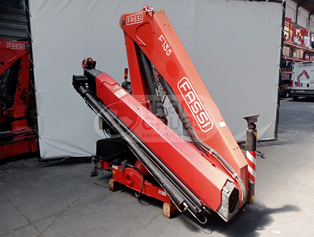 Grúa hidráulica Fassi F135A.0.25 E-ACTIVE - Kran za kamion: slika 4 Grúa hidráulica Fassi F135A.0.25 E-ACTIVE - Kran za kamion: slika 4