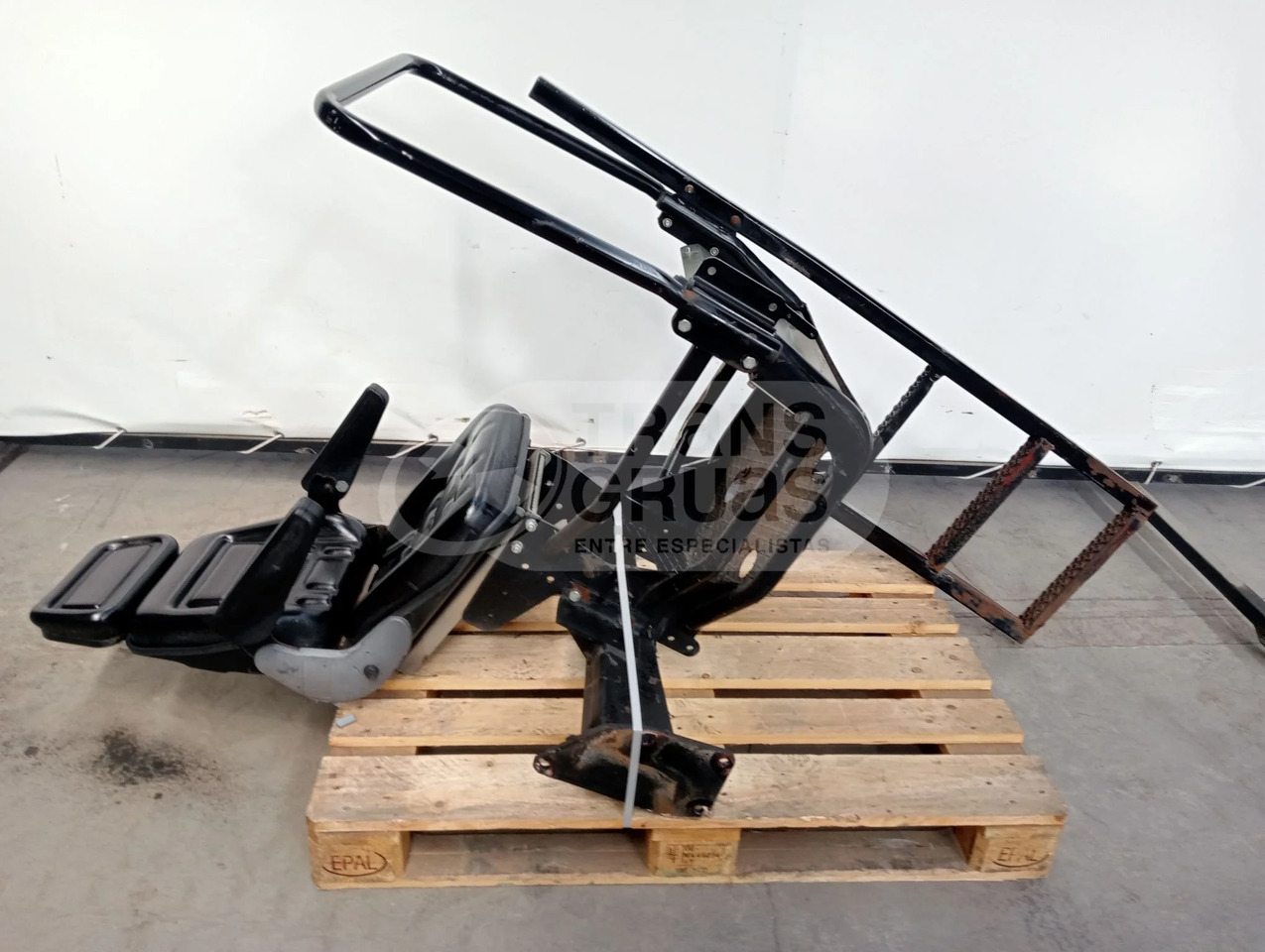 KIT ASIENTO EN COLUMNA FASSI - Sedište za Građevinska mašina: slika 1 KIT ASIENTO EN COLUMNA FASSI - Sedište za Građevinska mašina: slika 1