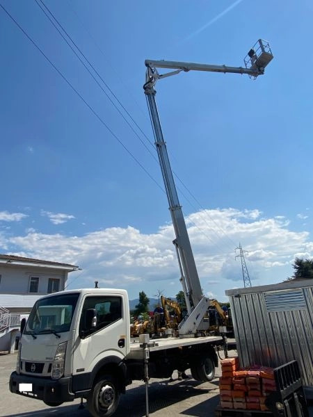 MULTITEL NISSAN NT 400 + MX 250 - Vazdušna platforma montirana na kamion: slika 5 MULTITEL NISSAN NT 400 + MX 250 - Vazdušna platforma montirana na kamion: slika 5