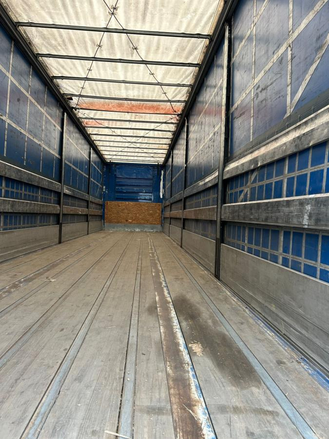 Fruehauf - Poluprikolica sa ceradom: slika 2 Fruehauf - Poluprikolica sa ceradom: slika 2
