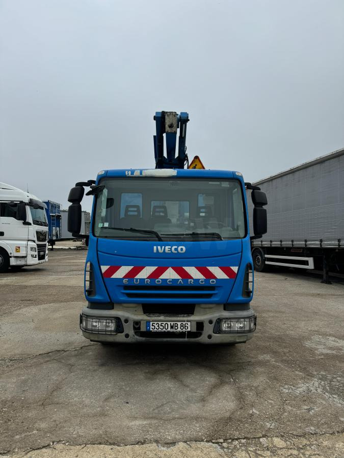 Iveco Eurocargo 100E18 - Vazdušna platforma montirana na kamion: slika 2 Iveco Eurocargo 100E18 - Vazdušna platforma montirana na kamion: slika 2