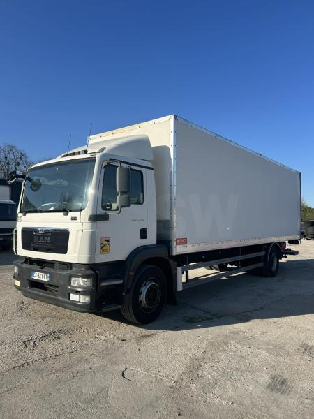 MAN TGM 18.250 - Kamion sa zatvorenim sandukom: slika 1 MAN TGM 18.250 - Kamion sa zatvorenim sandukom: slika 1