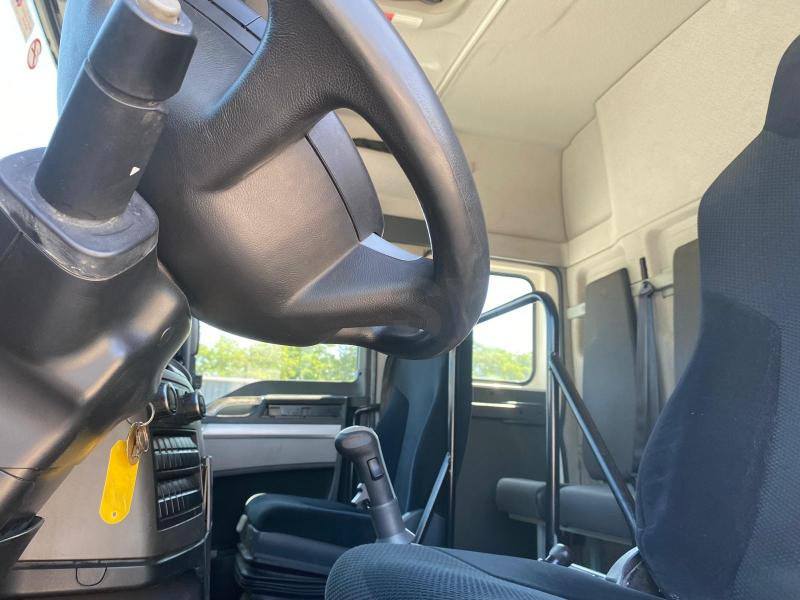 MAN TGX 18.360 - Kamion sa ceradom: slika 4 MAN TGX 18.360 - Kamion sa ceradom: slika 4