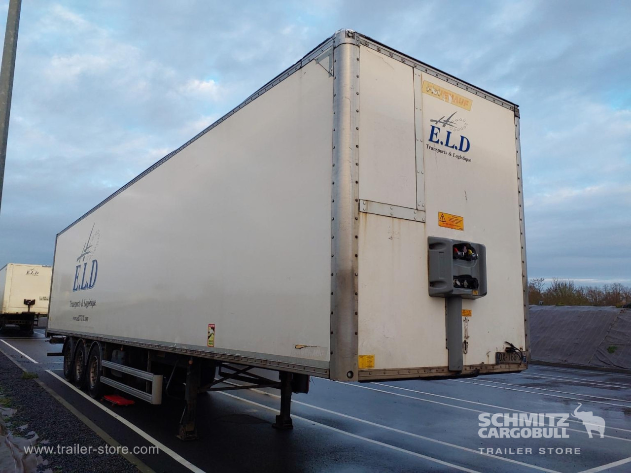 FRUEHAUF Dryfreight Standard Roller shutter door - Poluprikolica sa zatvorenim sandukom: slika 1 FRUEHAUF Dryfreight Standard Roller shutter door - Poluprikolica sa zatvorenim sandukom: slika 1
