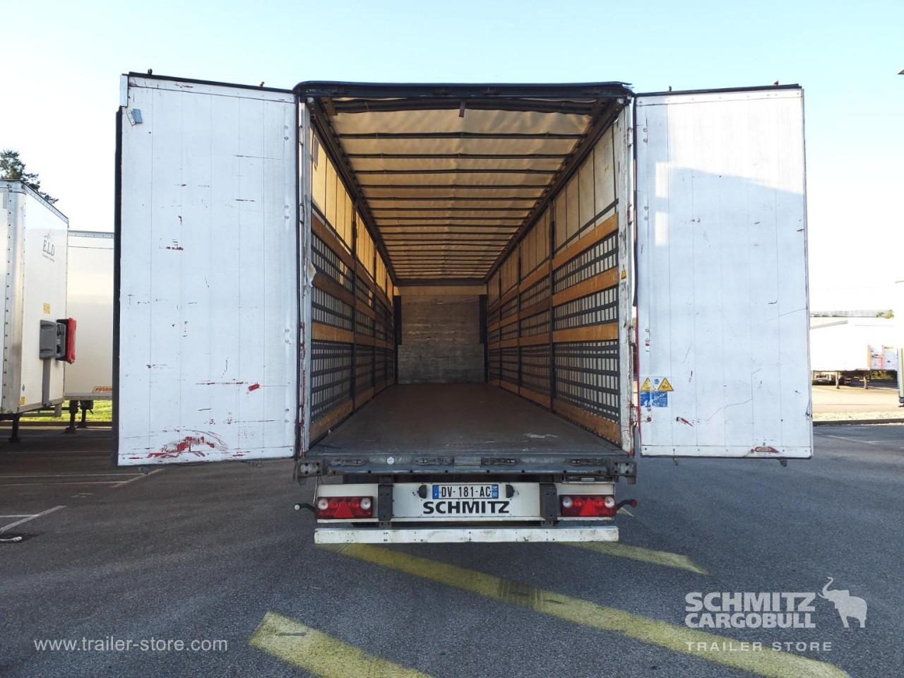 SCHMITZ Curtainsider Standard - Poluprikolica sa ceradom: slika 4 SCHMITZ Curtainsider Standard - Poluprikolica sa ceradom: slika 4