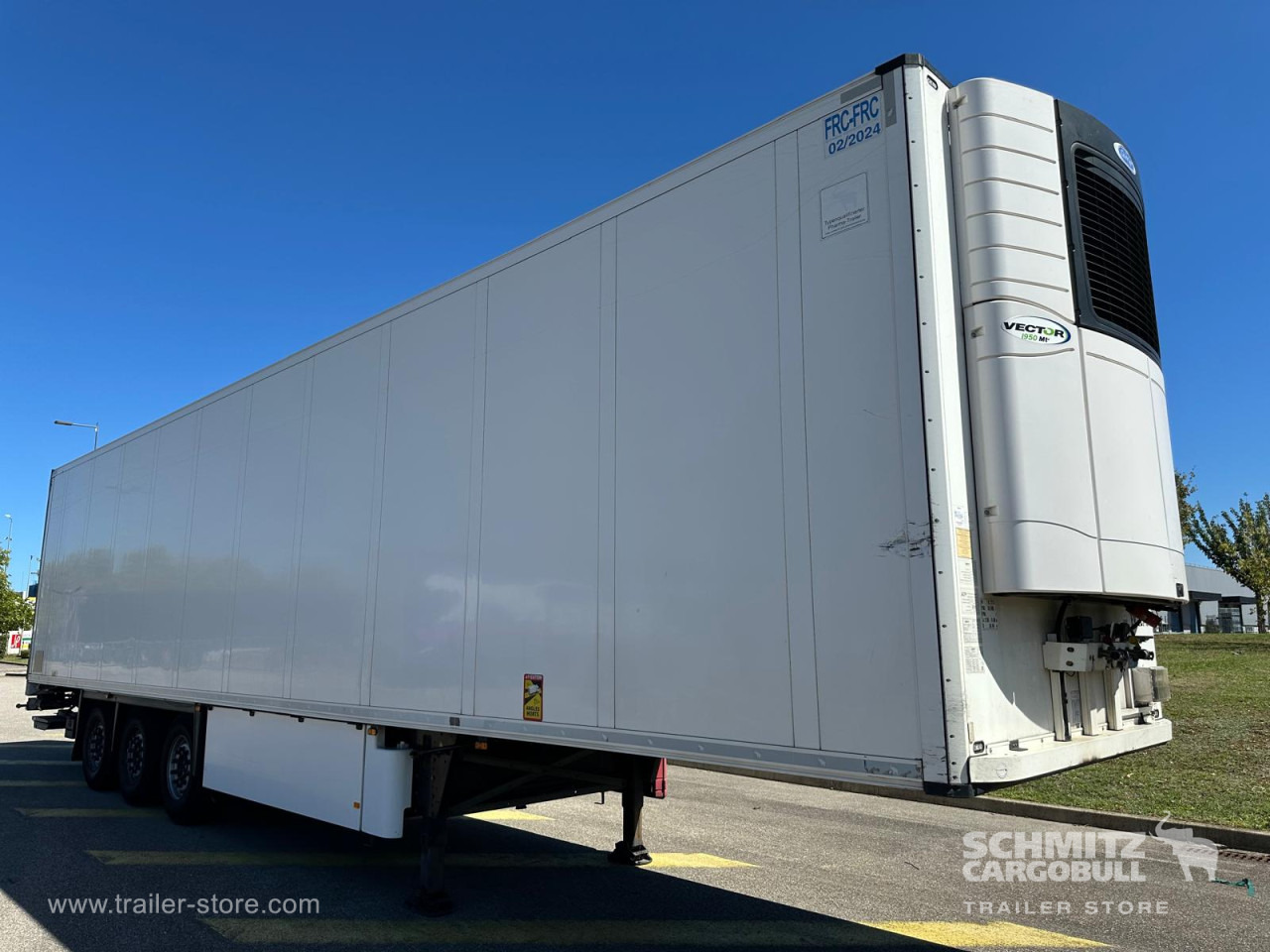 SCHMITZ Reefer Multitemp Double deck Taillift - Izotermička poluprikolica: slika 1 SCHMITZ Reefer Multitemp Double deck Taillift - Izotermička poluprikolica: slika 1