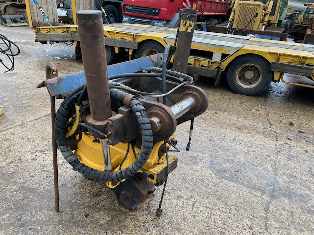 Engcon EC 30 PUP80BHD10 - Tiltrotator: slika 2 Engcon EC 30 PUP80BHD10 - Tiltrotator: slika 2