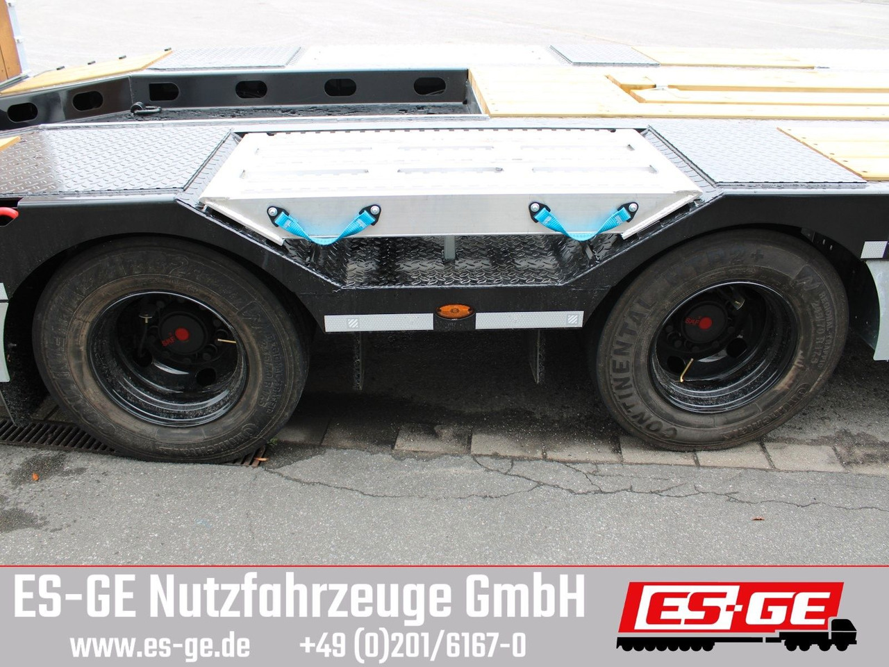 Schwarzmüller Tieflader mit gekröpftem Plateau - Niska prikolica za prevoz: slika 5 Schwarzmüller Tieflader mit gekröpftem Plateau - Niska prikolica za prevoz: slika 5