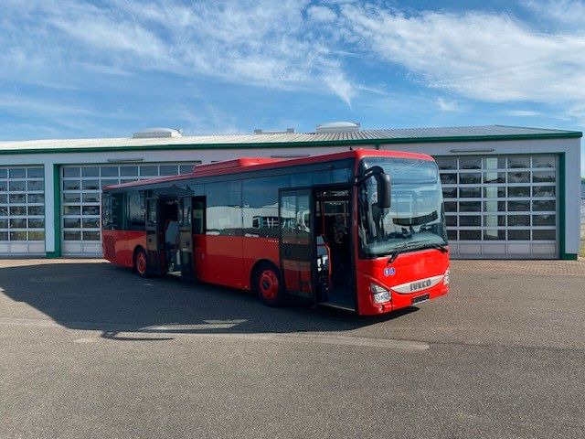 Iveco Crossway LE Low Entry KLIMA Gurte - Gradski autobus: slika 2 Iveco Crossway LE Low Entry KLIMA Gurte - Gradski autobus: slika 2