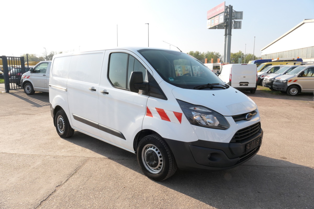 FORD Transit Custom 290 2.0 TDCi KLIMA TEMPOMAT AHK W - Mali kombi: slika 3 FORD Transit Custom 290 2.0 TDCi KLIMA TEMPOMAT AHK W - Mali kombi: slika 3