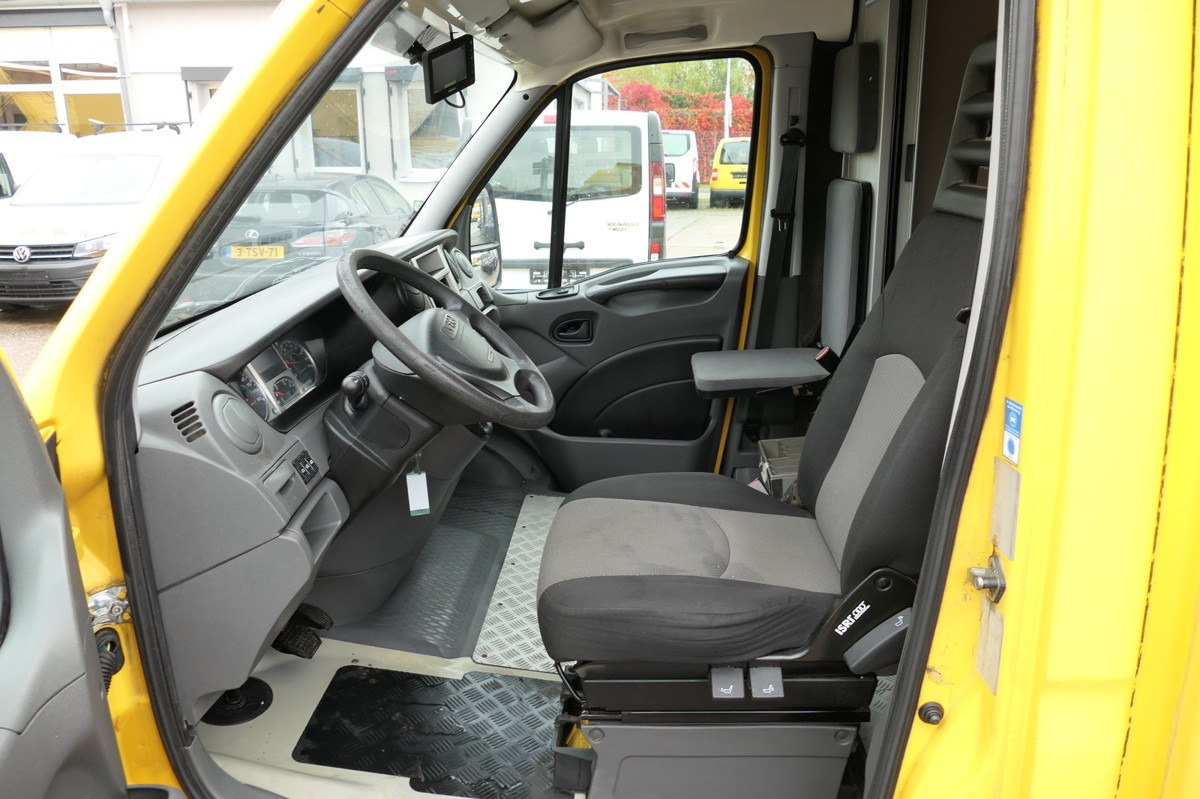 Dostavno vozilo sa zatvorenim sandukom IVECO Daily 35 S11 C30C AUTOMATIK KAMERA MAXI Regale D: slika 10